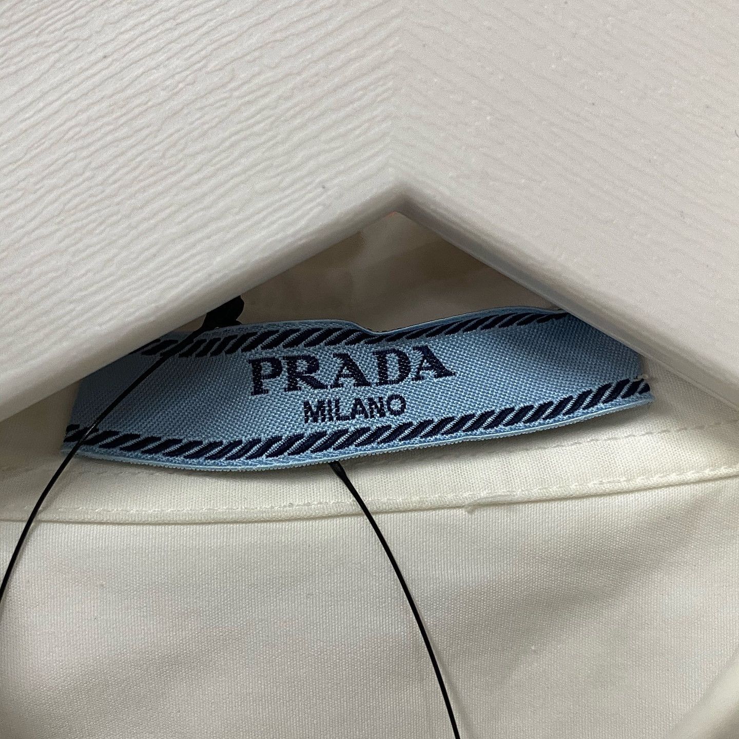 Prada Prada Logo Patch Poplin Shirt Size 38 Size XS / US 0-2 / IT 36-38 - 3 Thumbnail