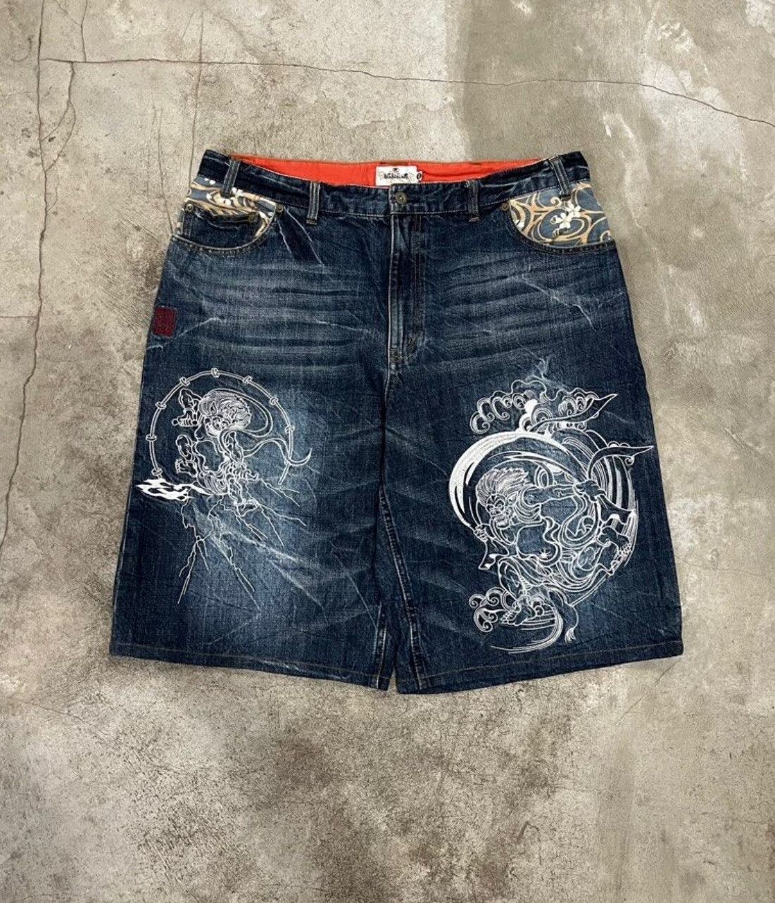 Vintage Vintage Karakuri Tamashii Fujin Raijin Denim Shorts Size US 38 / EU 54 - 2 Thumbnail