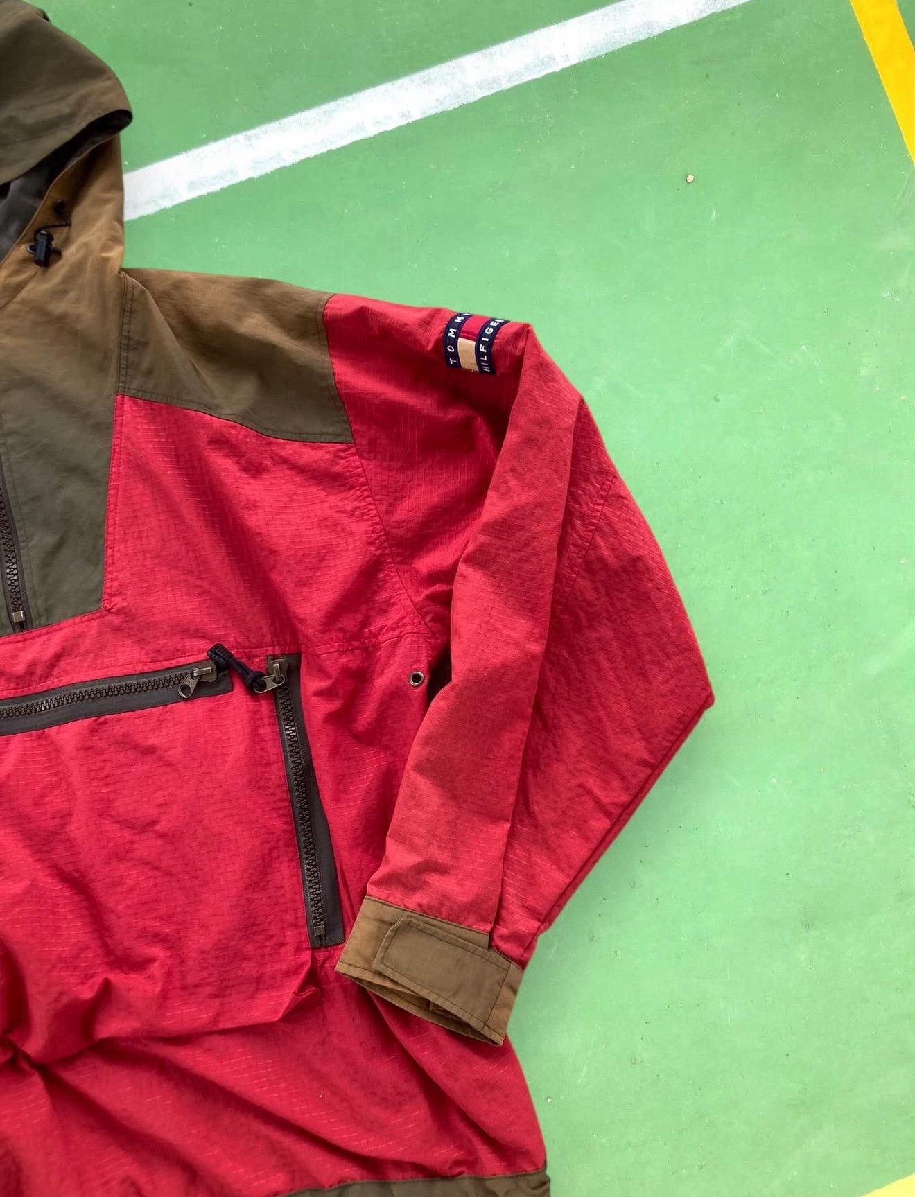 Vintage Vintage 90s Tommy Hilfiger Flag Patch Anorak Size US XL / EU 56 / 4 - 3 Thumbnail