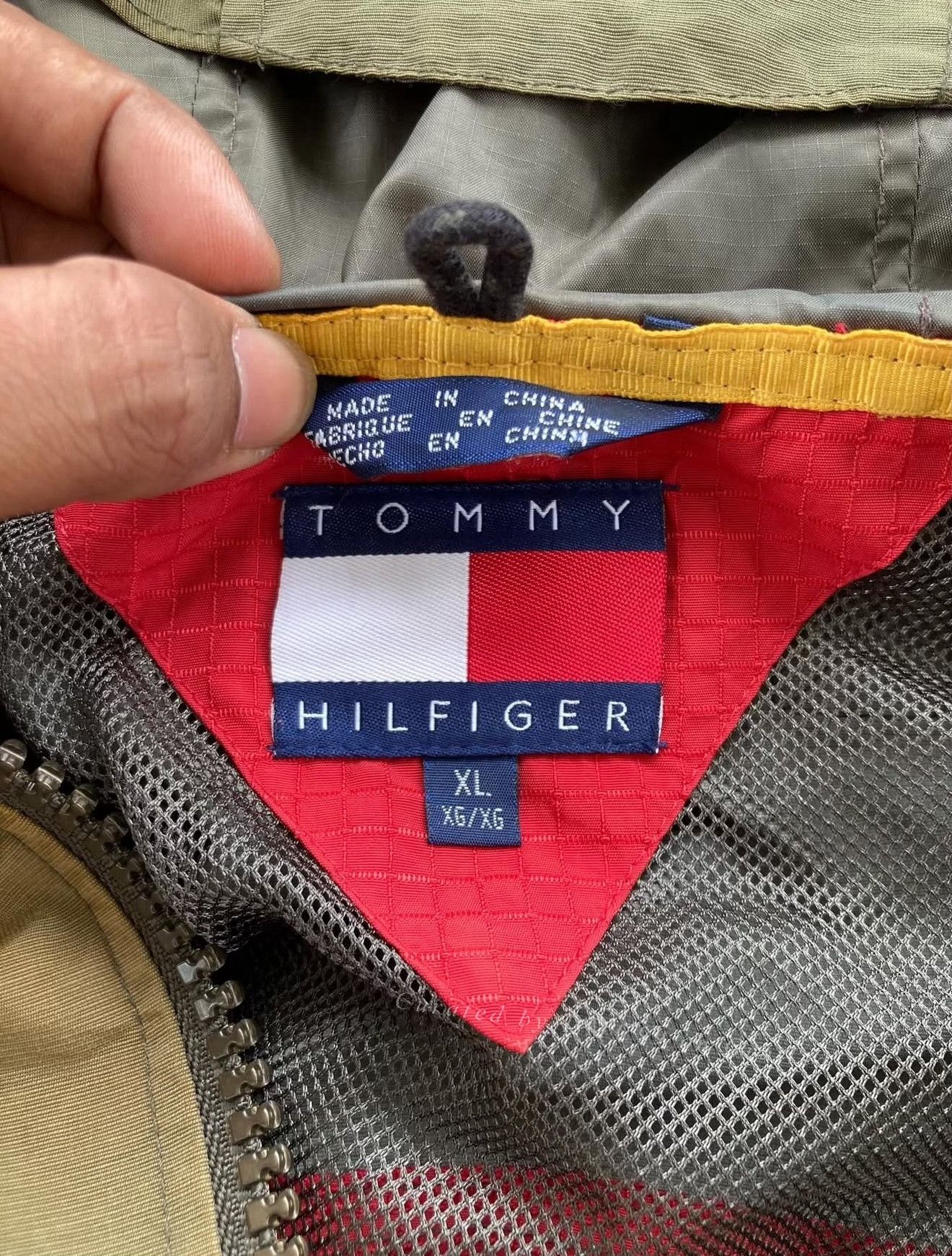 Vintage Vintage 90s Tommy Hilfiger Flag Patch Anorak Size US XL / EU 56 / 4 - 9 Thumbnail