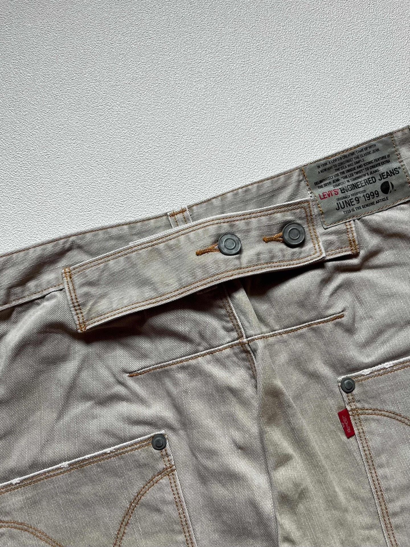 Levi's Vintage Levi's 2000s Engineered Cinch Back Twisted Leg Jeans Size US 32 / EU 48 - 6 Thumbnail