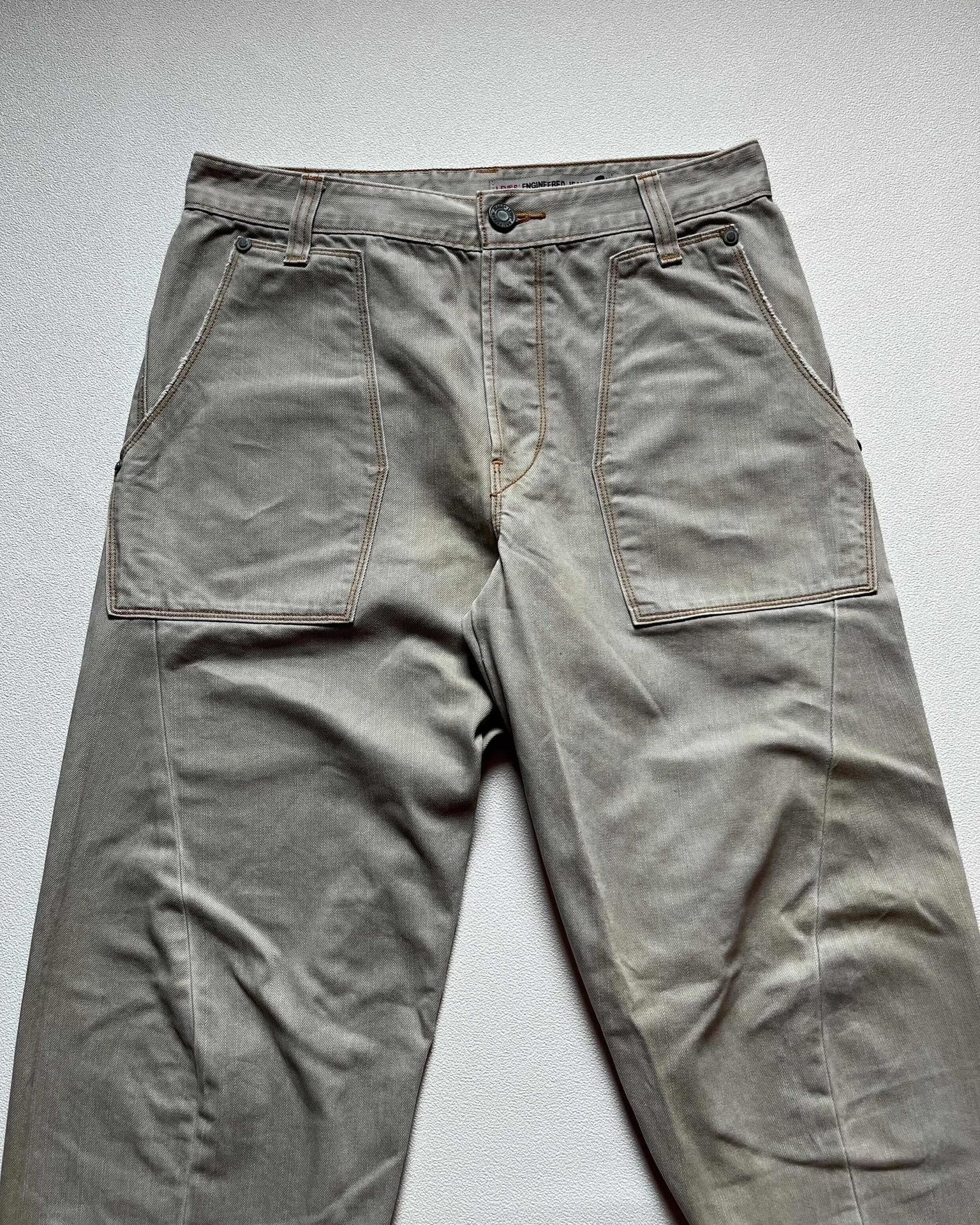 Levi's Vintage Levi's 2000s Engineered Cinch Back Twisted Leg Jeans Size US 32 / EU 48 - 4 Thumbnail