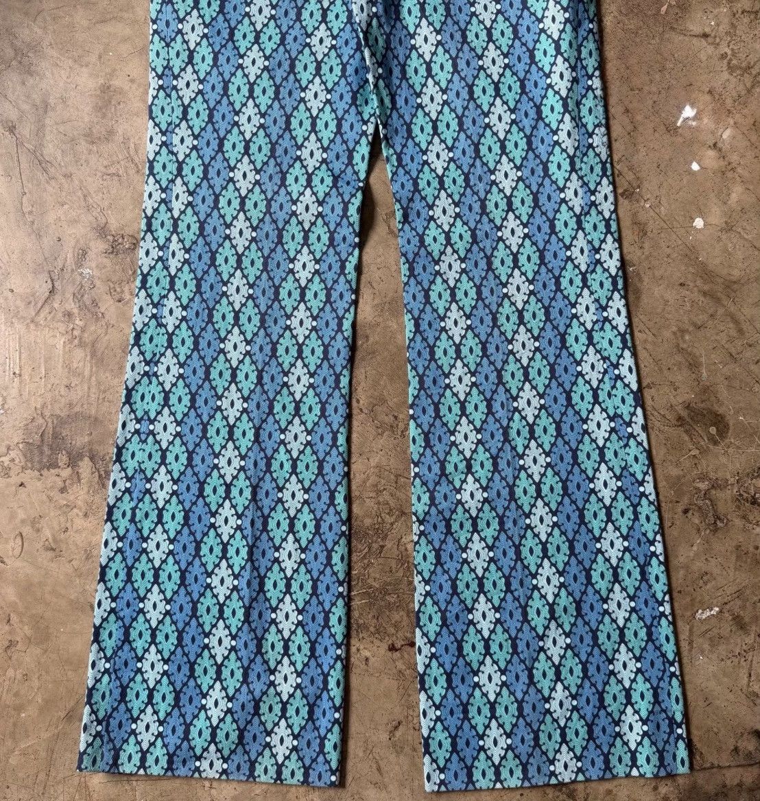 Gucci Vintage Gucci Textured Print Bootcut Pants Size 32" / US 10 / IT 46 - 6 Thumbnail