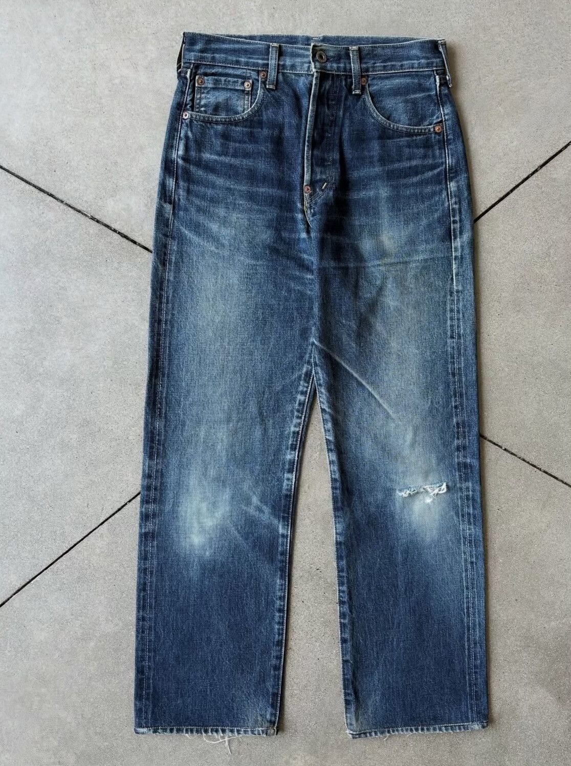 Vintage Vintage Levi's 90s 702xx BigE Selvedge Denim Size US 29 - 2 Thumbnail