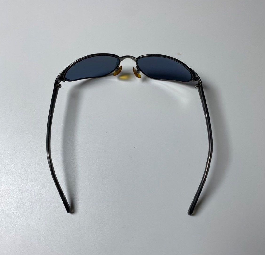 Vintage Vintage Emporio Armani Cat Eye Sunglasses Size ONE SIZE - 6 Thumbnail