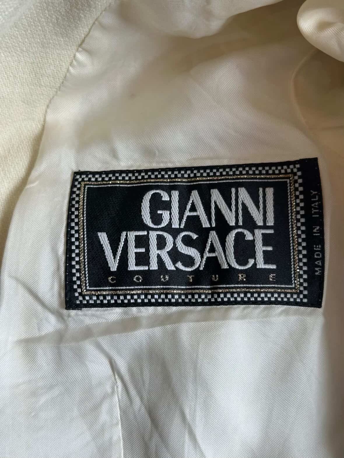 Versace Vintage Versace FW92 Cream Tailored Coat Size M / US 6-8 / IT 42-44 - 6 Thumbnail