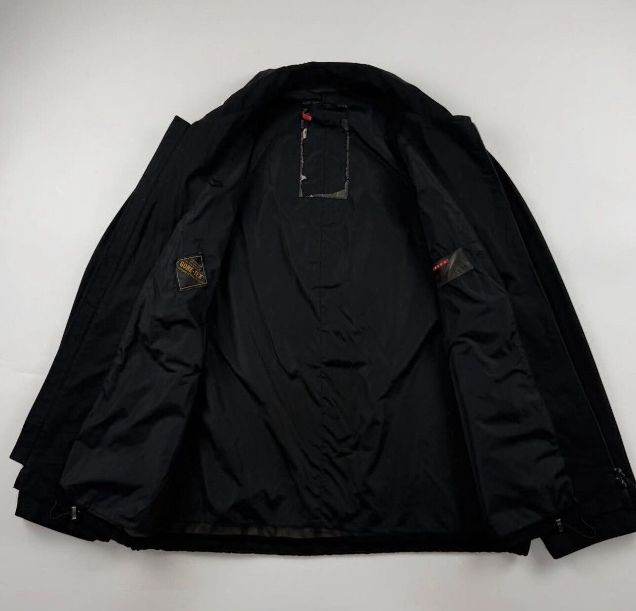 Prada Vintage Prada Sport Goretex Jacket Size US M / EU 48-50 / 2 - 3 Thumbnail