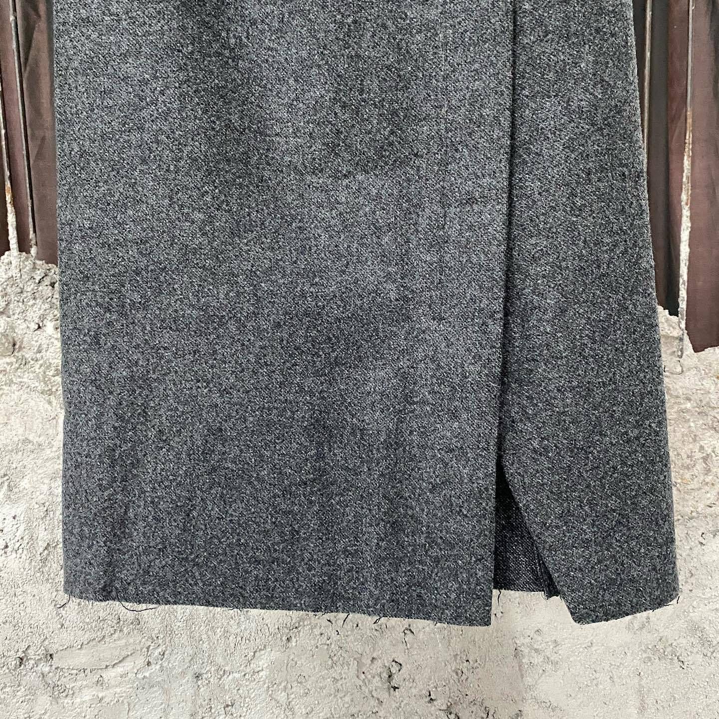 Prada Prada Gray Wool Midi Skirt Size 38 Size 26" / US 2 / IT 38 - 5 Thumbnail