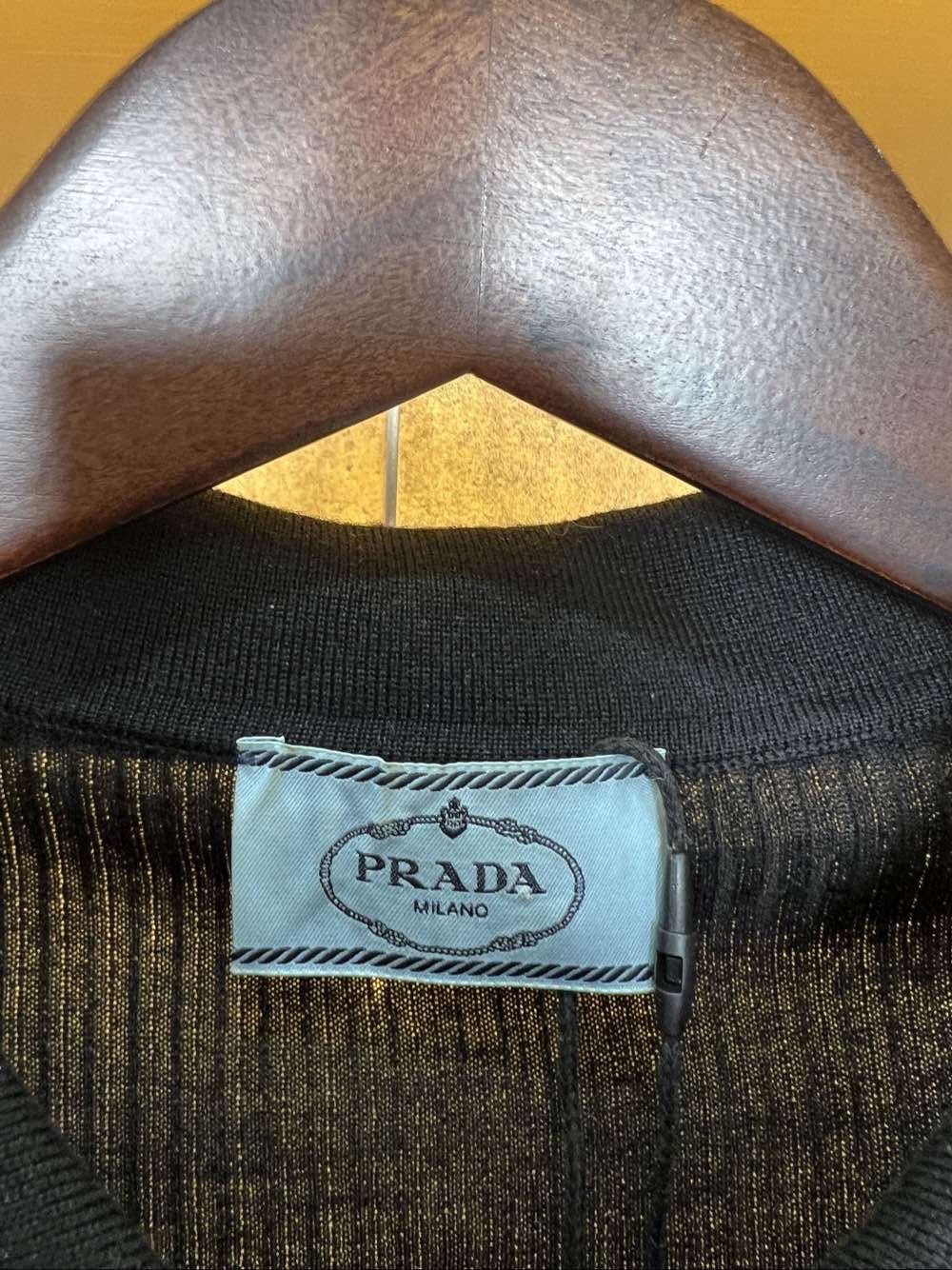 Prada Prada Logo Ribbed Knit Polo Size IT 44 Size M / US 6-8 / IT 42-44 - 3 Thumbnail