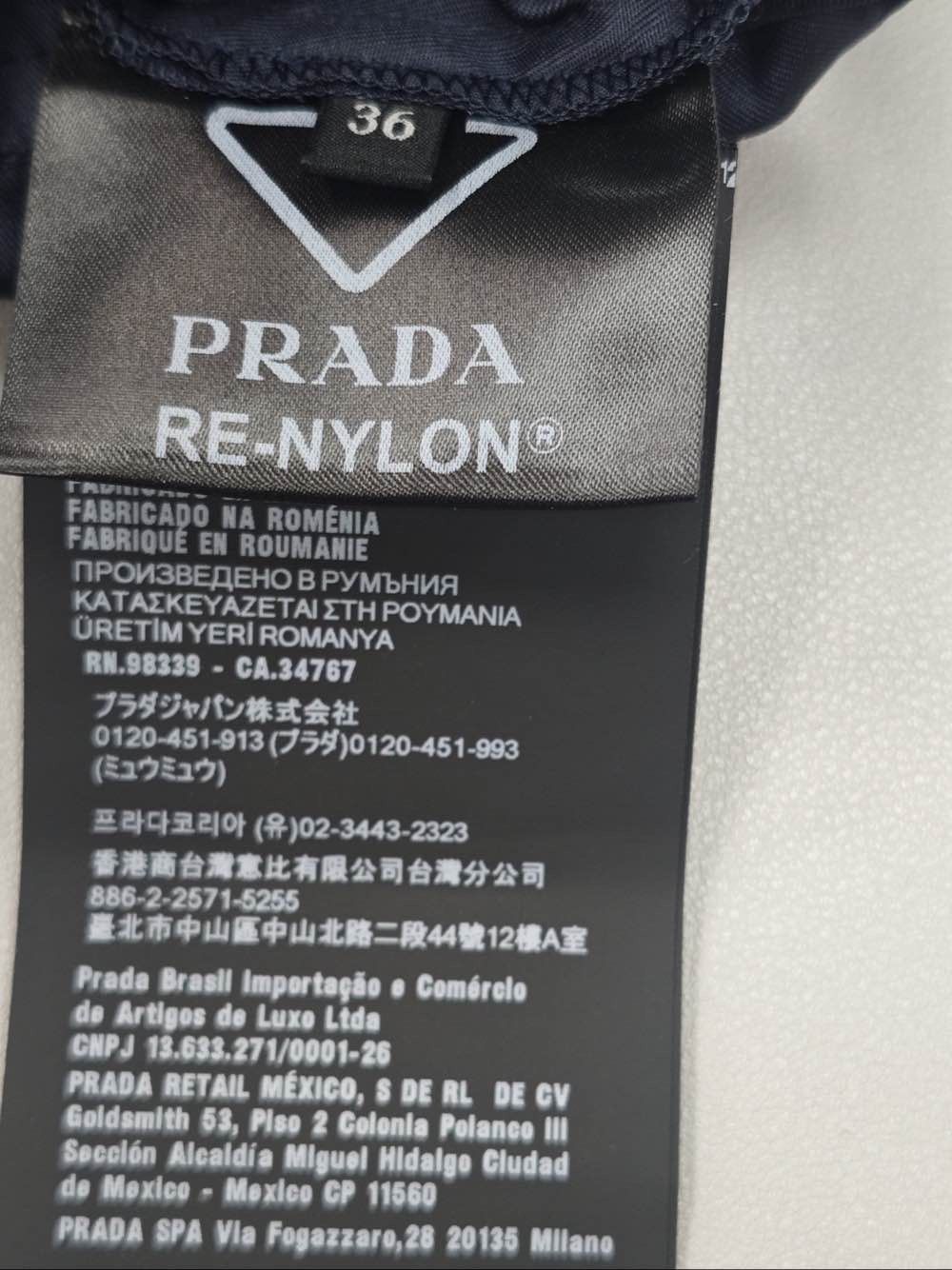 Prada Prada Re-Nylon Logo Shorts Size 36 Size 25" / US 0 / IT 36 - 4 Thumbnail