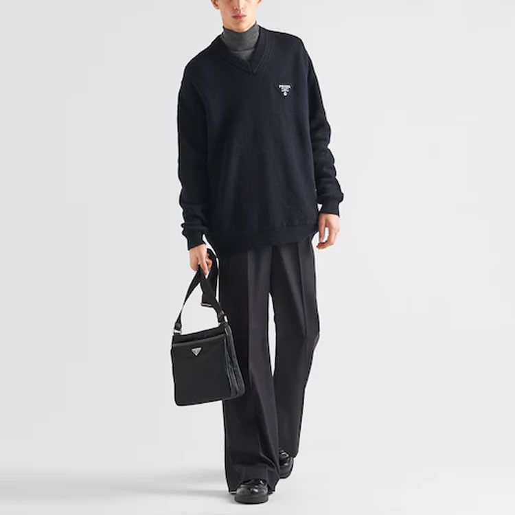 Prada Prada Logo V-Neck Knit Sweater Size XXS Size US S / EU 44-46 / 1 - 6 Thumbnail