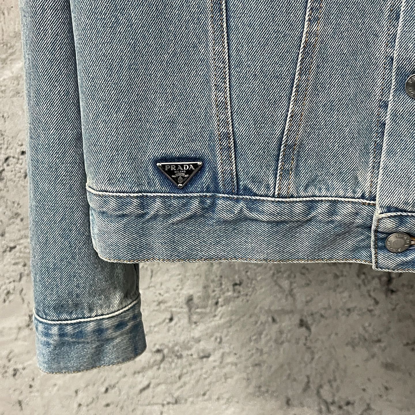 Prada Prada Distressed Denim Jacket Size M Size US M / EU 48-50 / 2 - 7 Thumbnail
