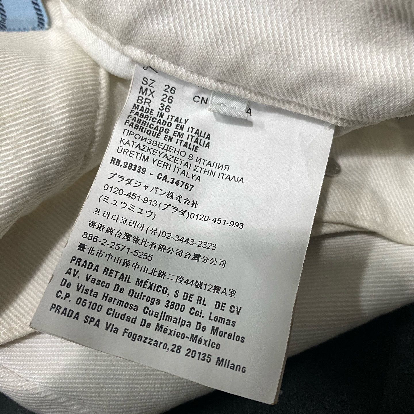 Prada Prada Triangle Logo White Jeans Size 26 Size 26" / US 2 / IT 38 - 4 Thumbnail