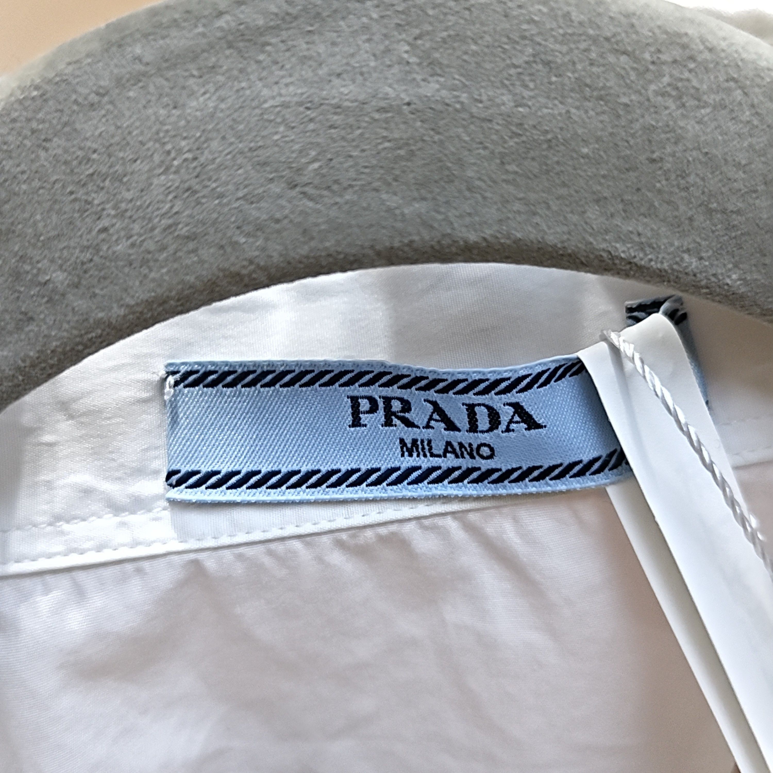 Prada Prada Triangle Logo Poplin Button Up Shirt Size 36 Size XS / US 0-2 / IT 36-38 - 3 Thumbnail