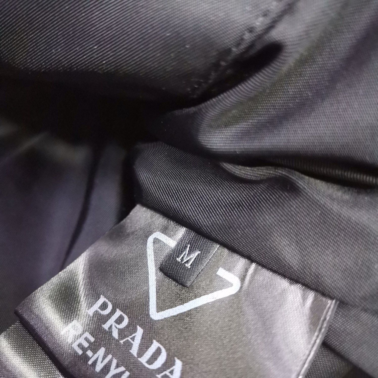 Prada Prada Logo Patch Re-Nylon Puffer Jacket Size M Size US M / EU 48-50 / 2 - 3 Thumbnail