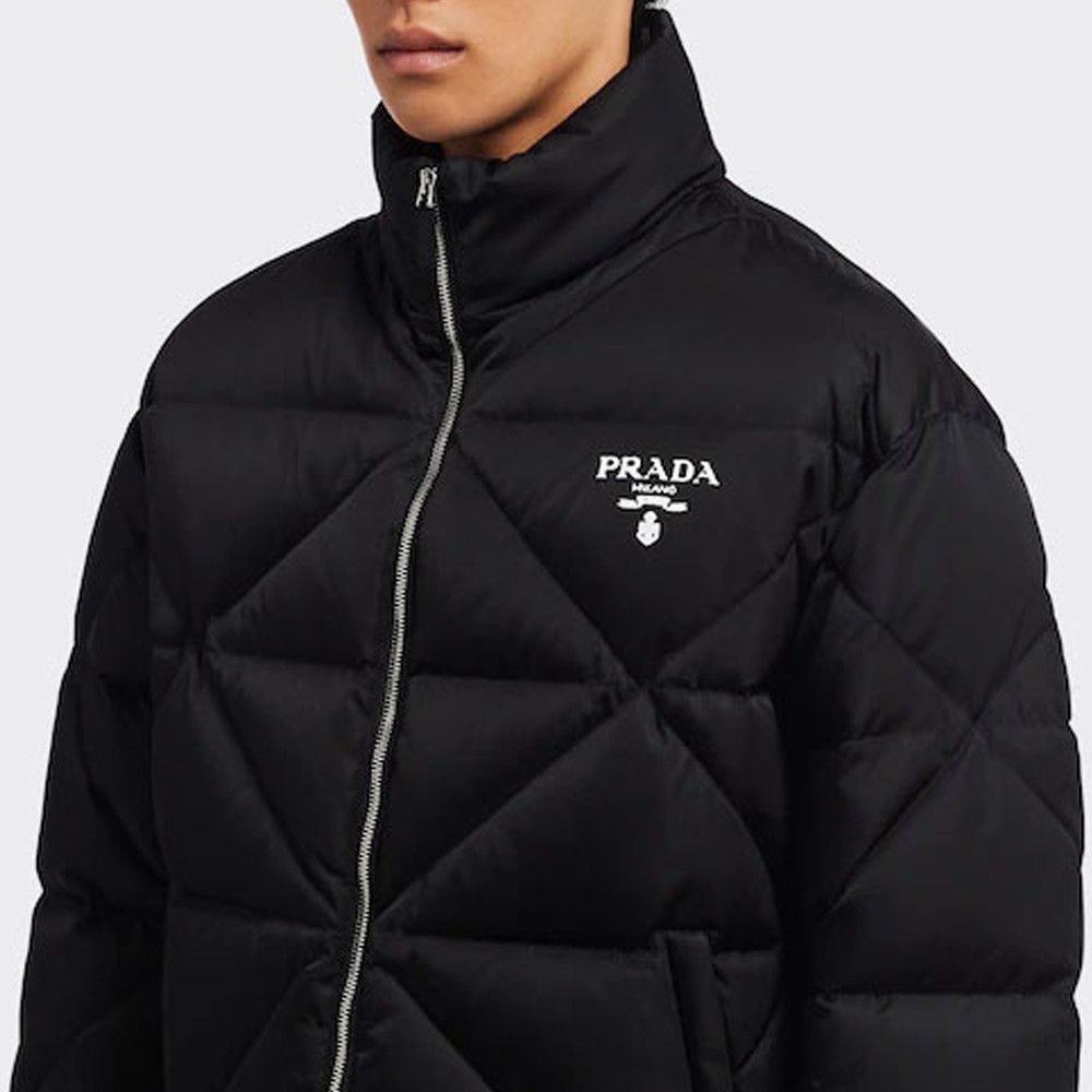 Prada Prada Logo Patch Re-Nylon Puffer Jacket Size M Size US M / EU 48-50 / 2 - 8 Thumbnail