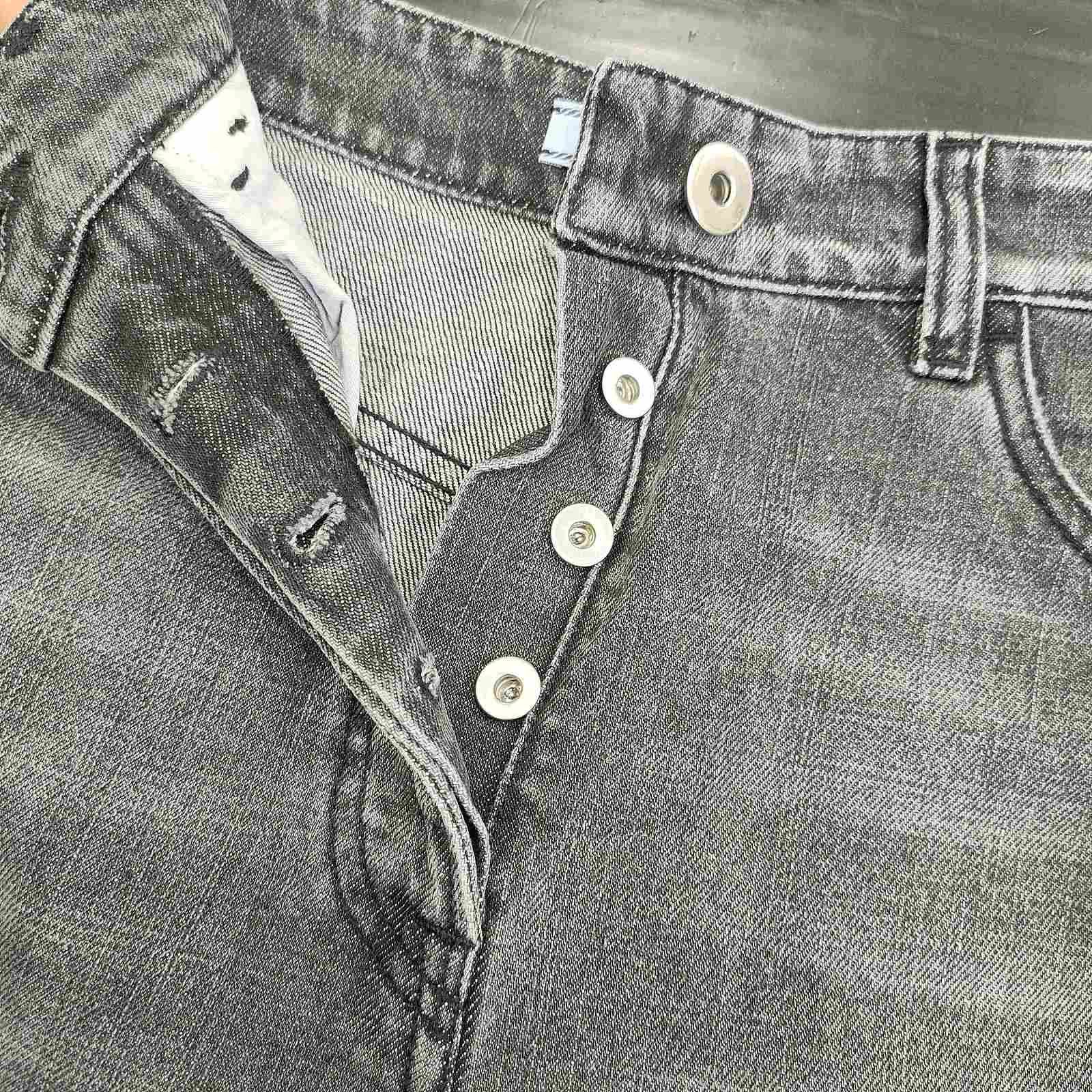 Prada Prada Logo Patch Straight Leg Jeans Size 26 Size US 26 / EU 42 - 5 Thumbnail