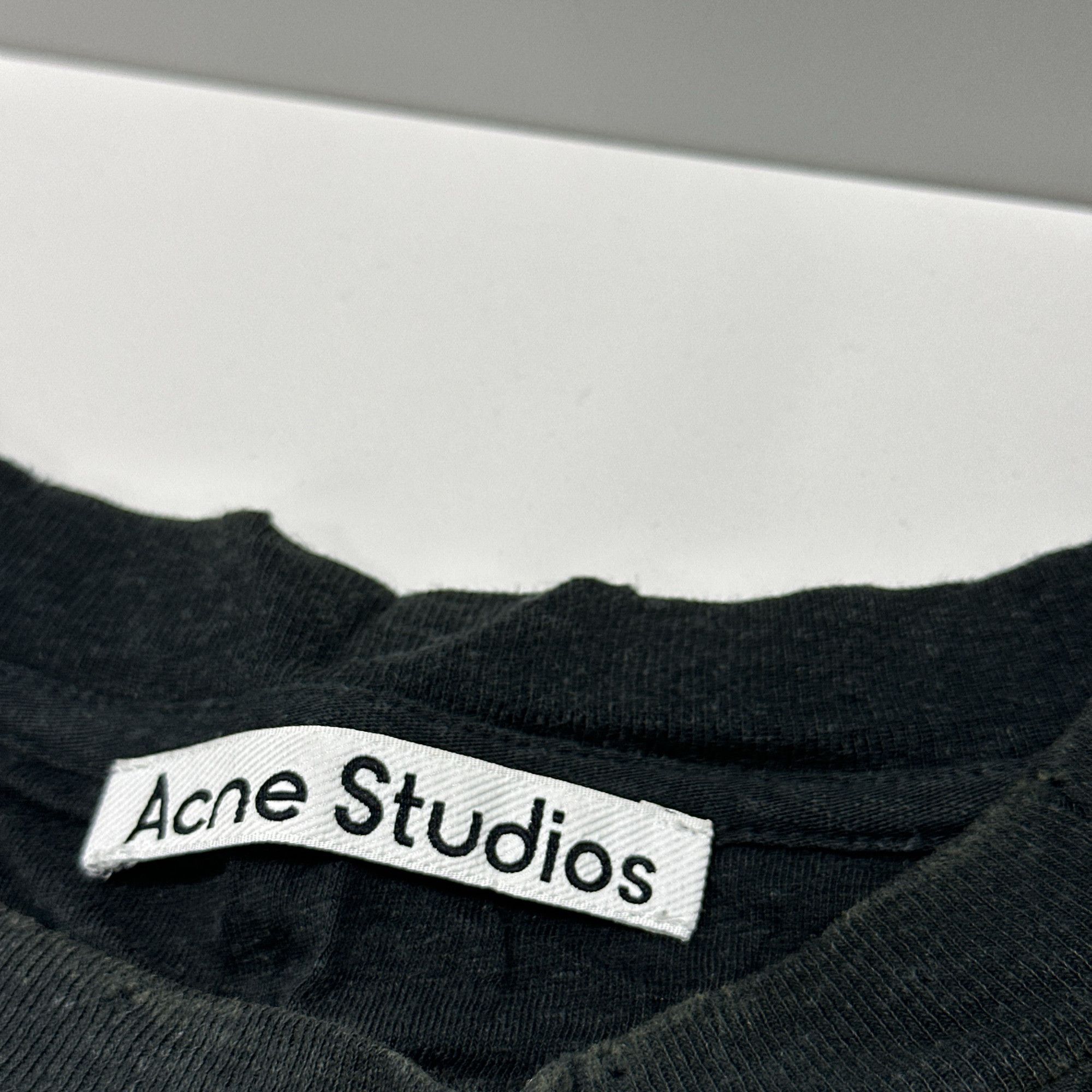 Acne Studios Acne Studios 1996 Logo Long Sleeve T-Shirt Size S Size US S / EU 44-46 / 1 - 4 Thumbnail