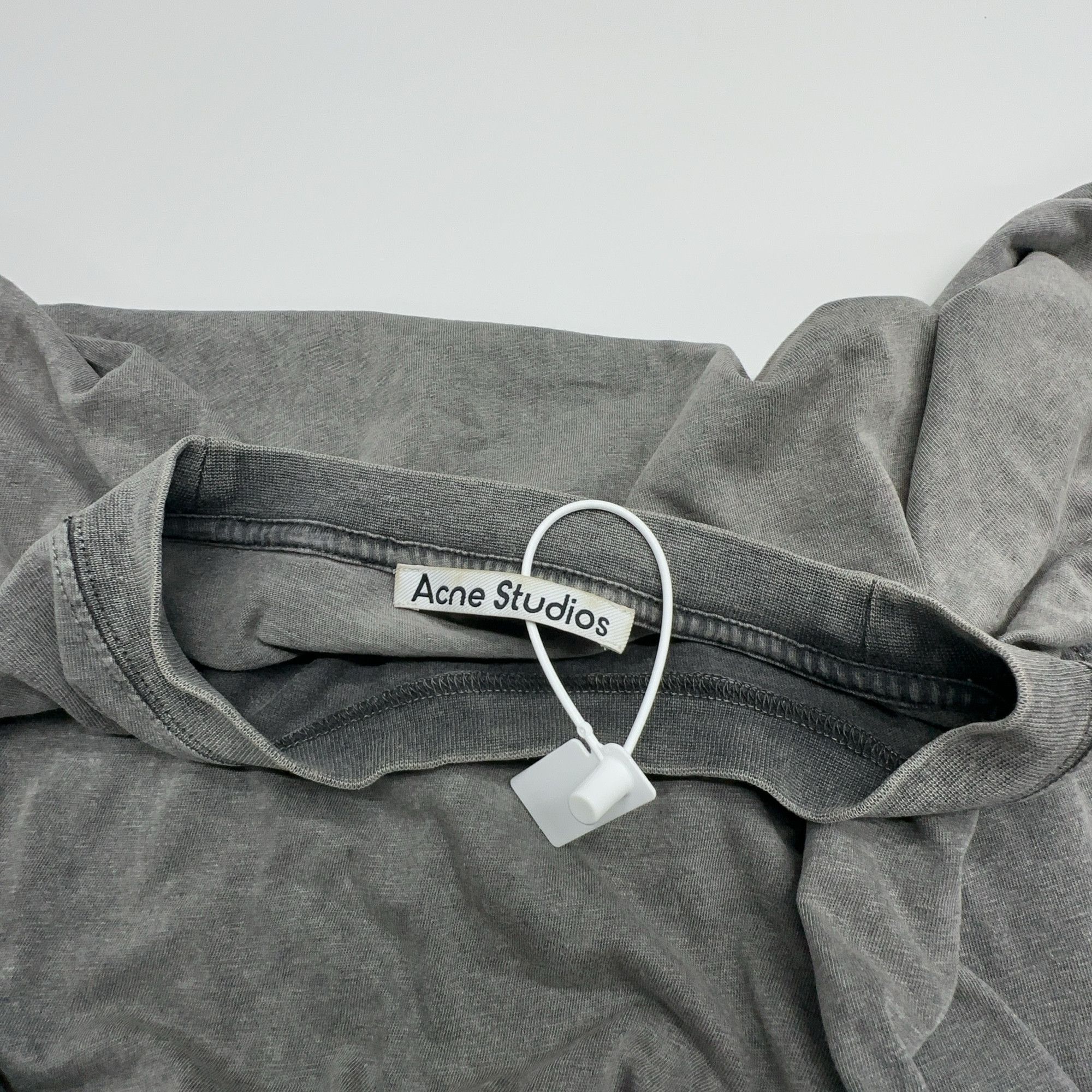 Acne Studios Acne Studios Logo Vintage Wash T-Shirt Size M Size M / US 6-8 / IT 42-44 - 5 Thumbnail