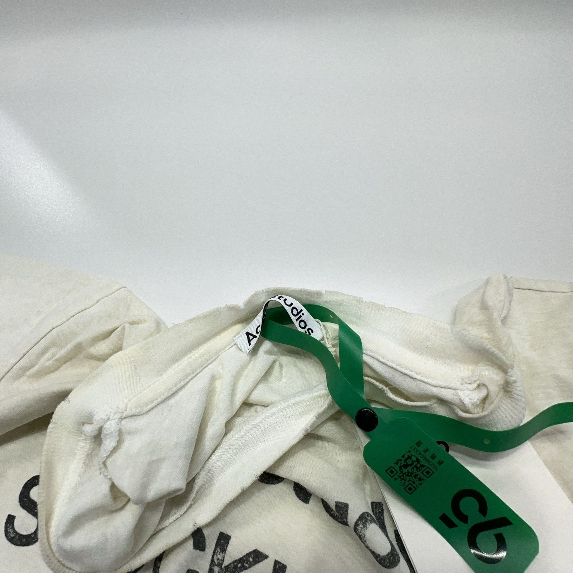 Acne Studios Acne Studios Logo T-Shirt XXS Size US XXS / EU 40 - 6 Thumbnail