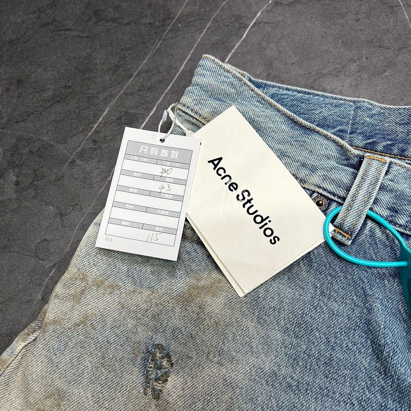 Acne Studios Acne Studios Dirty Baggy Jeans Size 40 Size 27" / US 4 / IT 40 - 6 Thumbnail