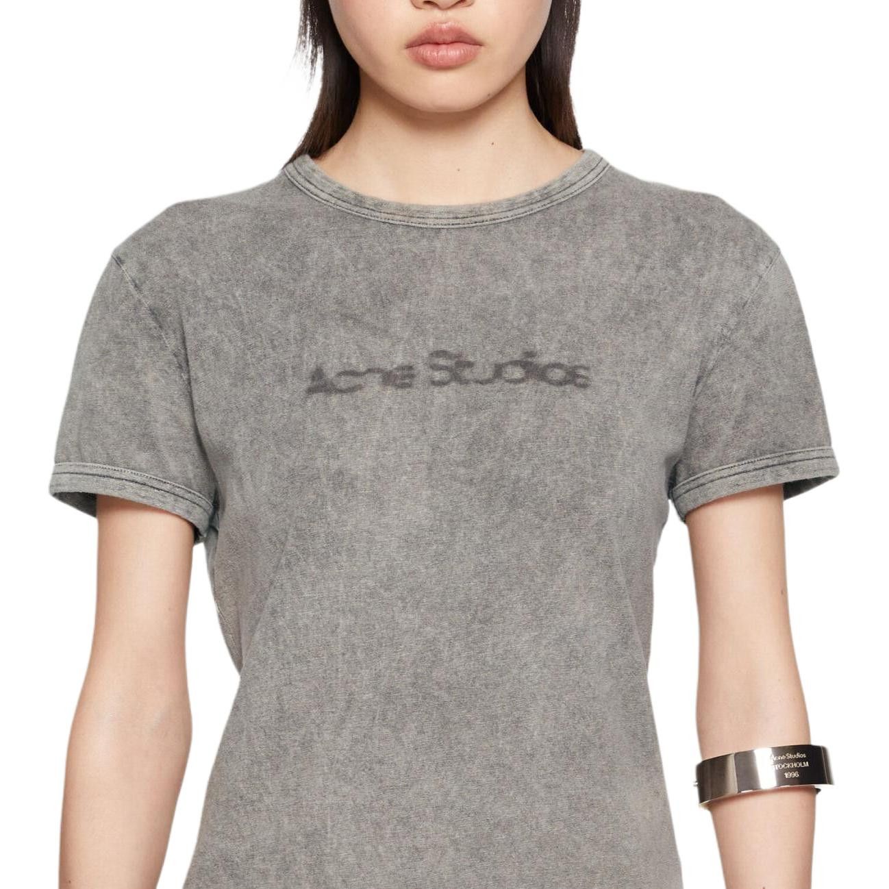 Acne Studios Acne Studios Faded Logo T-Shirt Size XXS Size US XXS / EU 40 - 11 Thumbnail