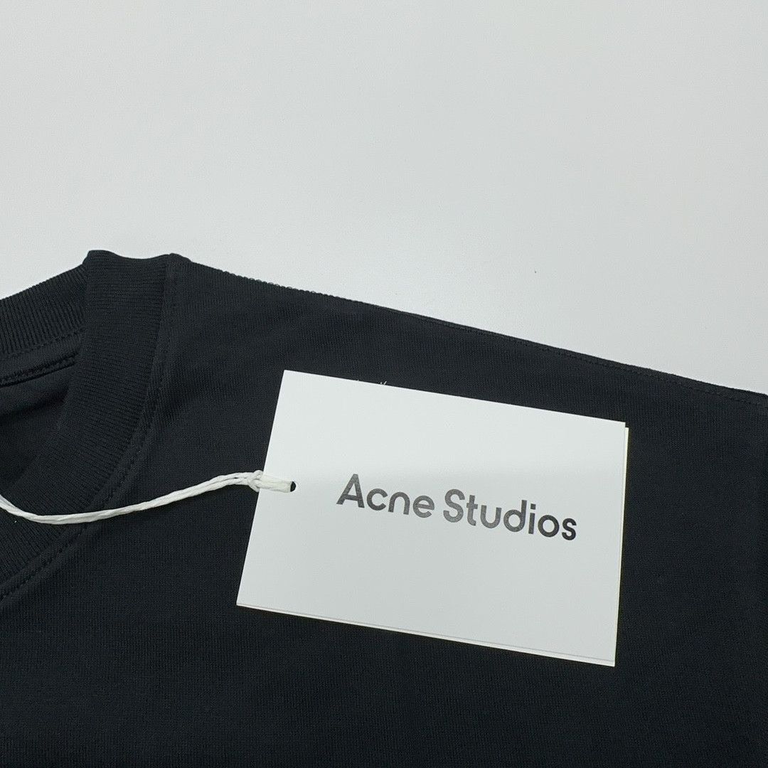 Acne Studios Acne Studios Gold Face Logo T-Shirt Black Size M Size US M / EU 48-50 / 2 - 4 Thumbnail