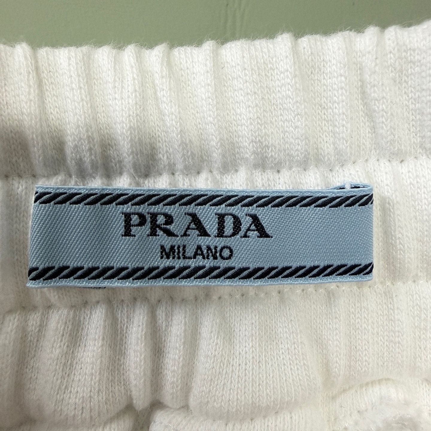 Prada Prada Embroidered Cotton Shorts Size M Size 28" / US 6 / IT 42 - 3 Thumbnail