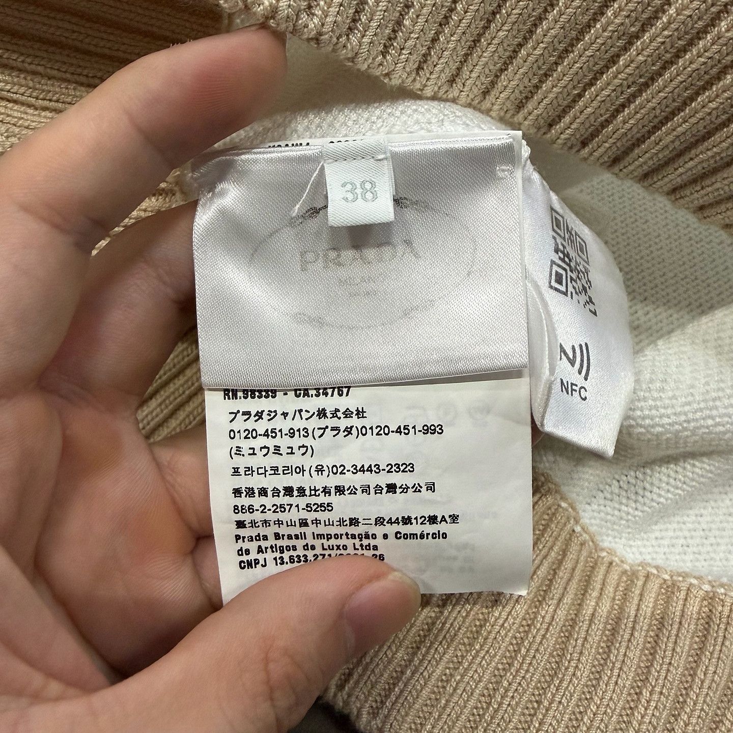 Prada Prada Embroidered Logo Knit Sweater Size 38 Size XS / US 0-2 / IT 36-38 - 4 Thumbnail