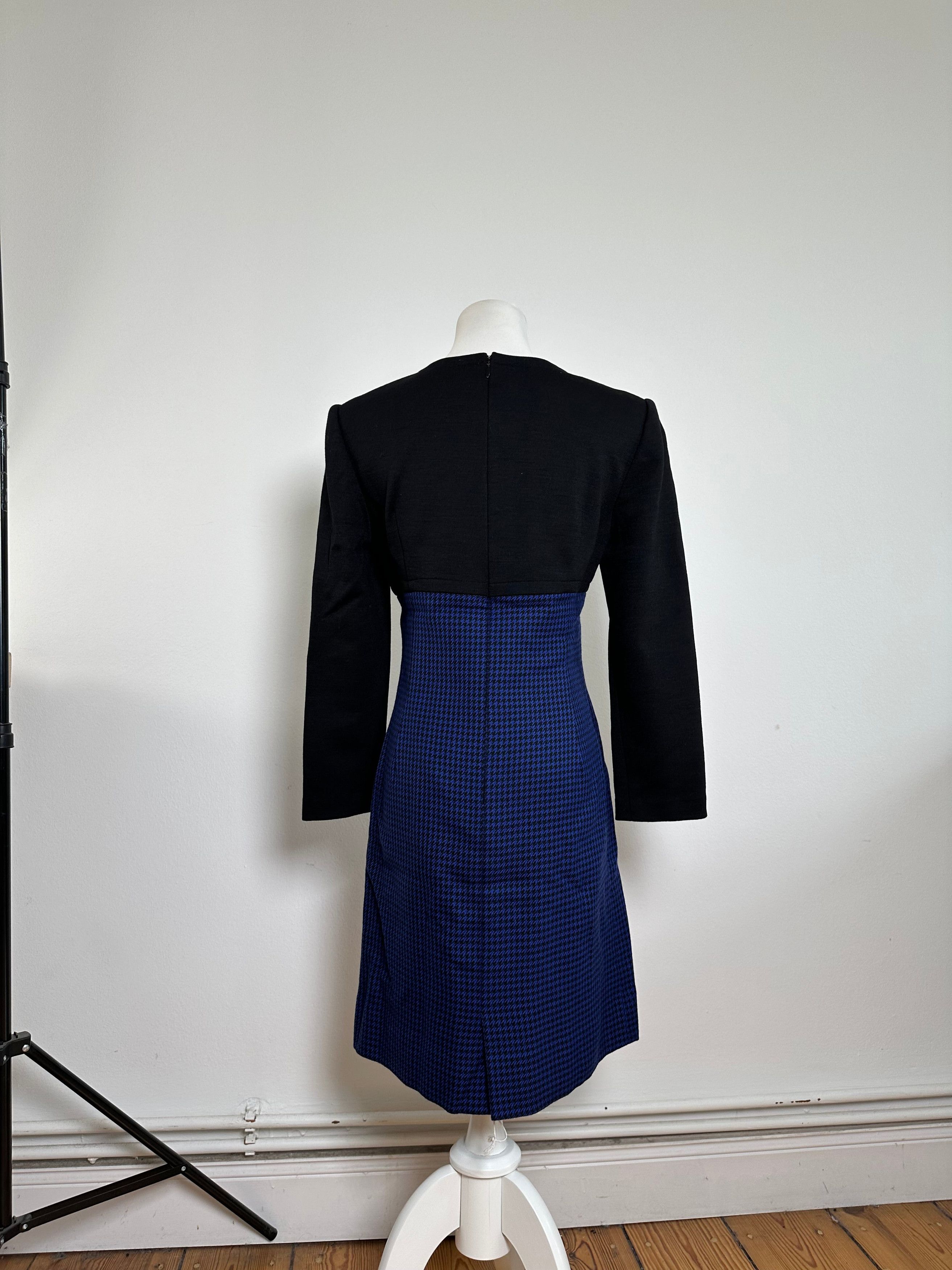 Givenchy Vintage Wool Dress Black Size XS / US 0-2 / IT 36-38 - 2 Thumbnail