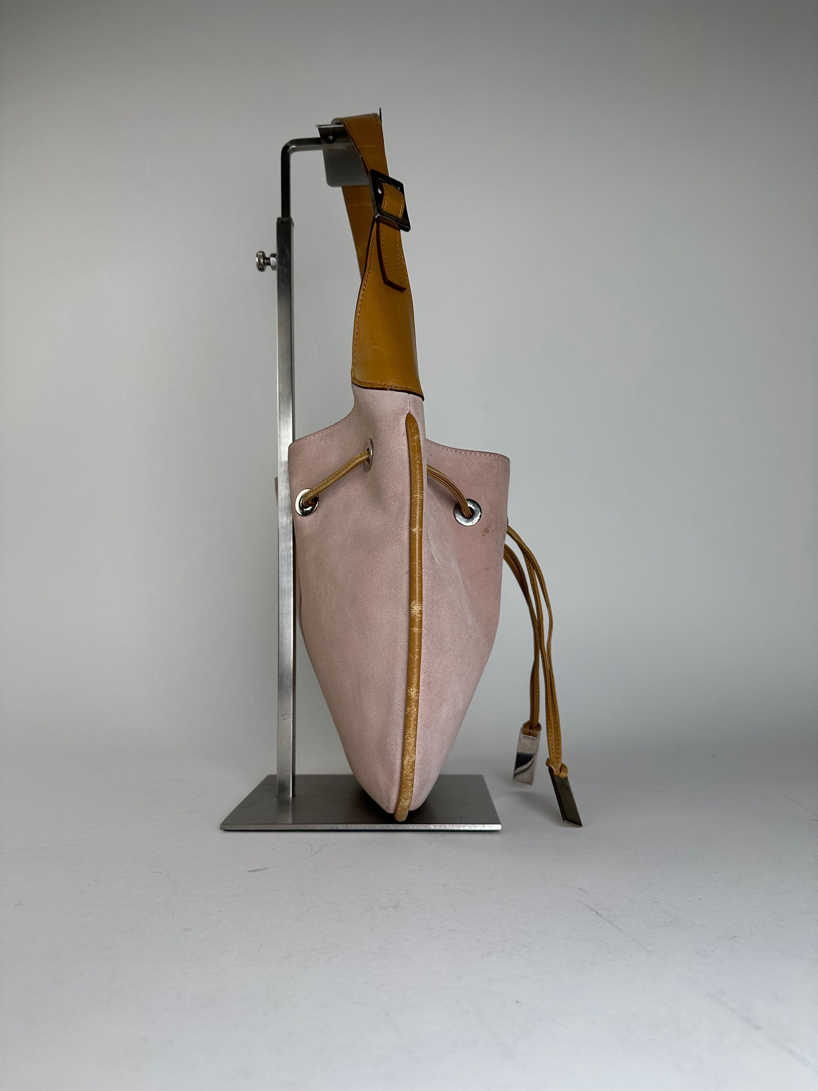 Gucci Pink Suede Hobo Bag with Drawstring Closure Size ONE SIZE - 9 Thumbnail