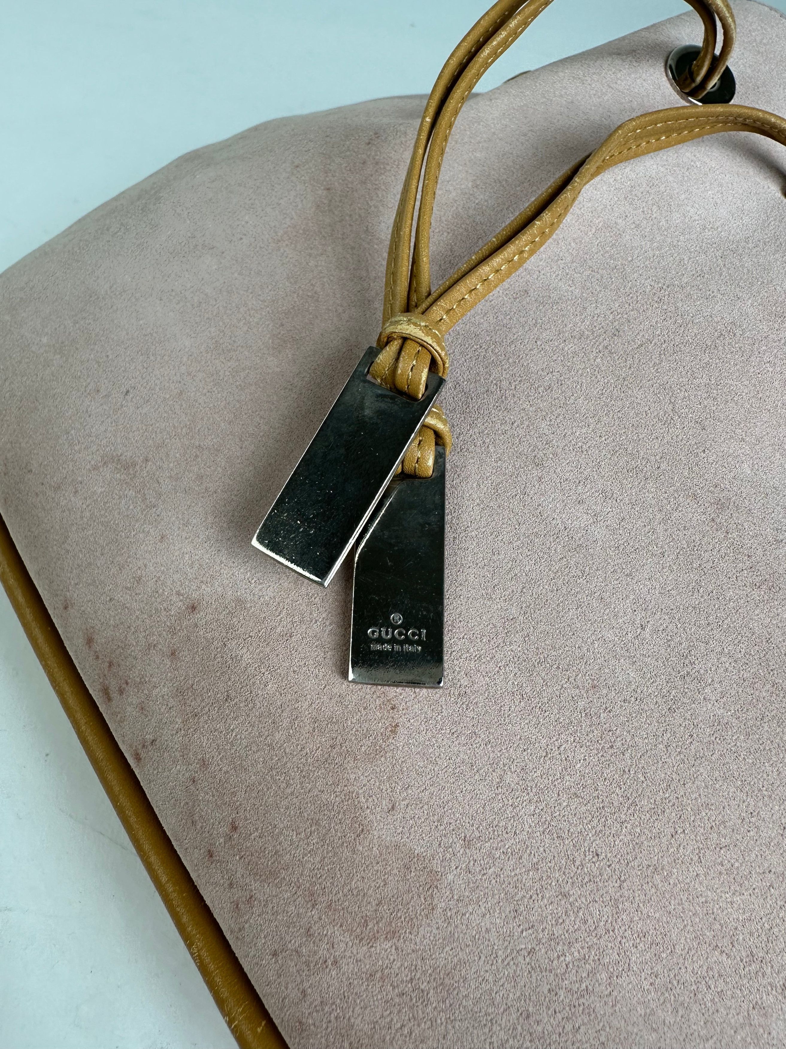 Gucci Pink Suede Hobo Bag with Drawstring Closure Size ONE SIZE - 14 Thumbnail