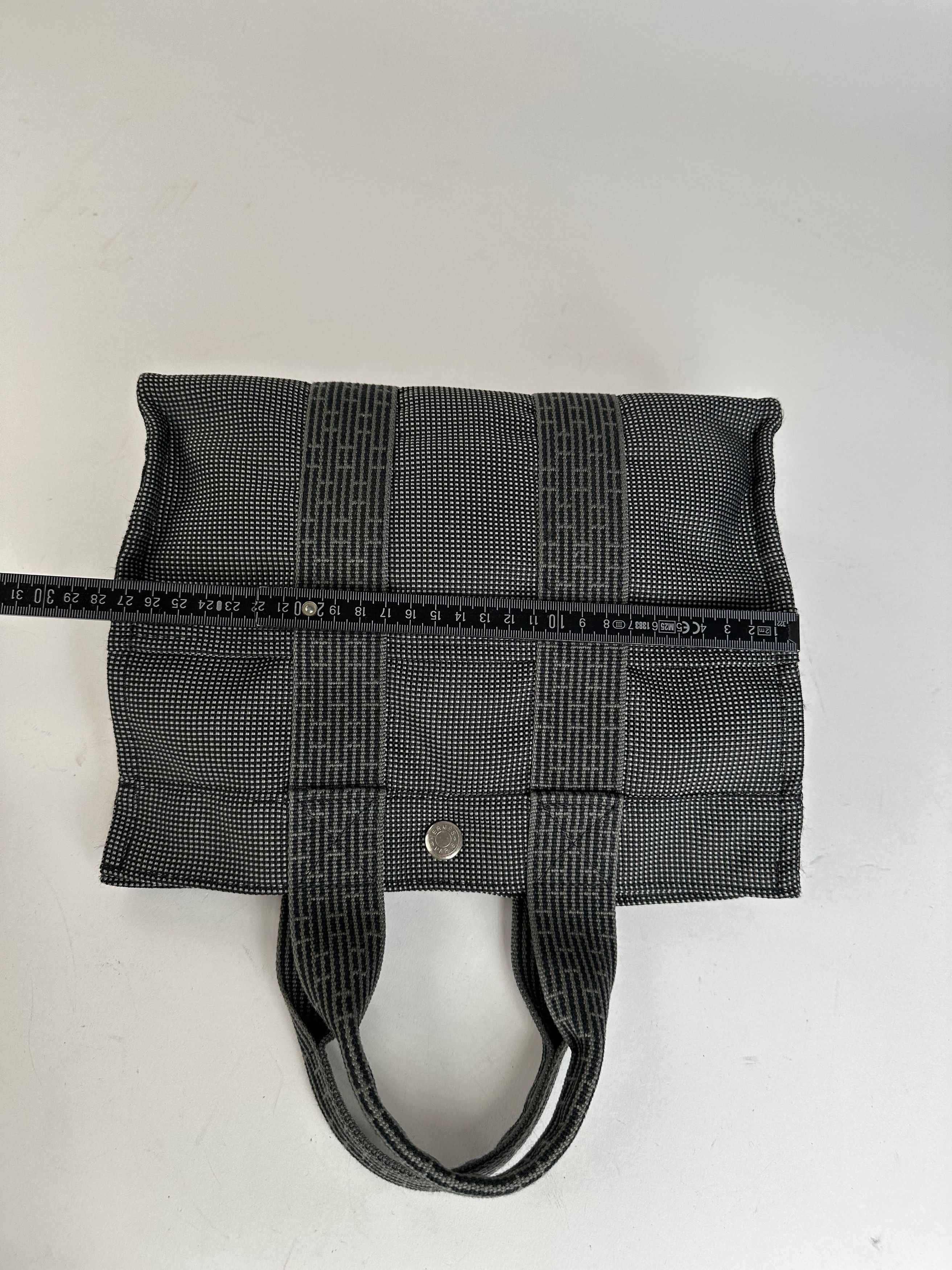 Other Hermès Black Canvas Tote Bag with Zip Closure and Snap Butto Size ONE SIZE - 10 Thumbnail