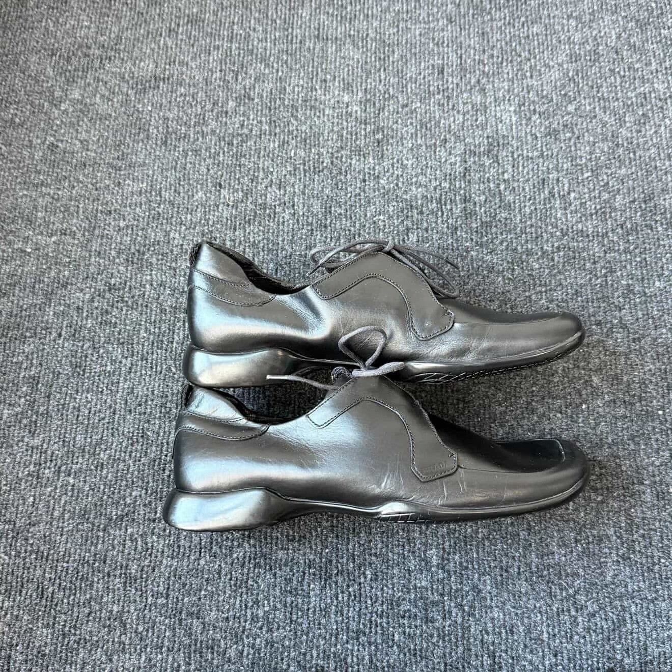 Vintage Vintage Prada Linea Rossa Leather Sneakers Size US 5.5 / EU 38 - 7 Thumbnail