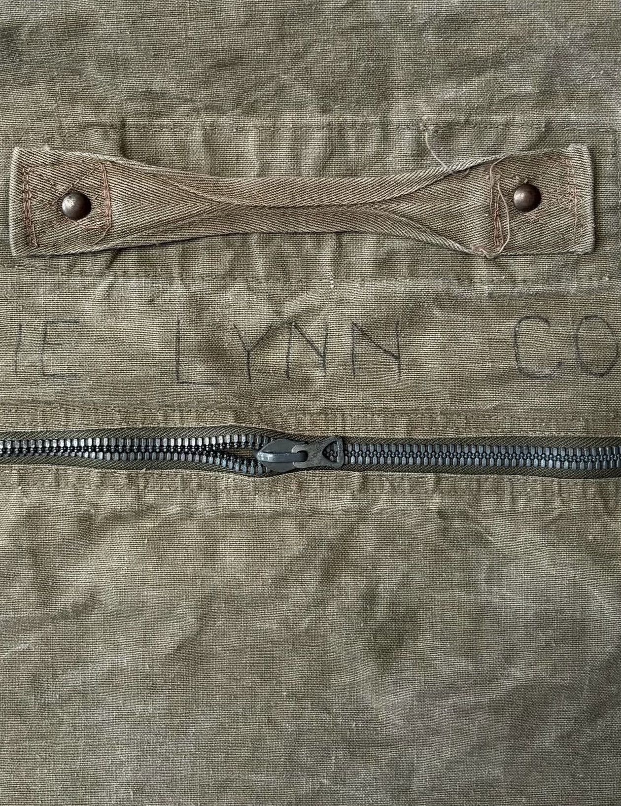 Vintage 1940s US Army WWII Zipper Duffel Bag Size ONE SIZE - 3 Thumbnail