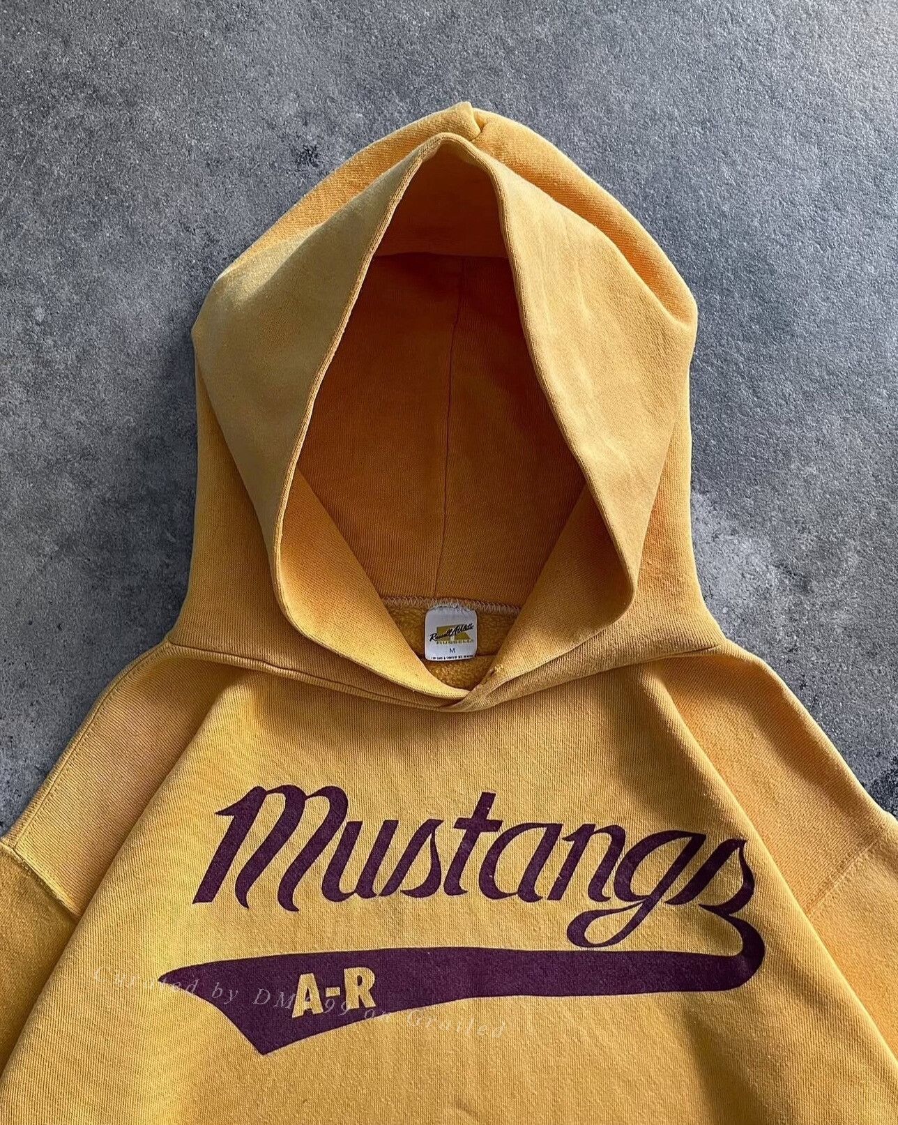 Vintage Vintage 1970s Mustang Russell Gold Hoodie Size US M / EU 48-50 / 2 - 3 Thumbnail