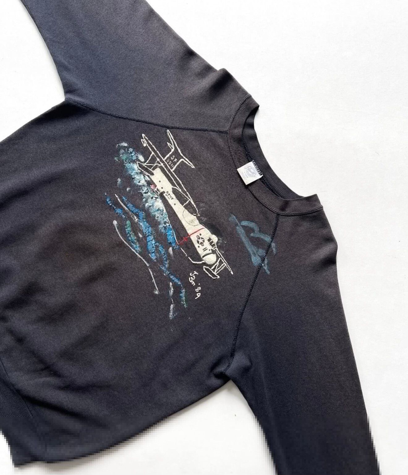 Vintage Vintage 1980s US Navy Painted Raglan Sweatshirt Size US M / EU 48-50 / 2 - 2 Thumbnail