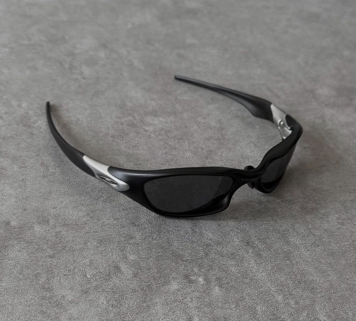 Vintage Vintage Oakley 2003 Valve 1.0 Sunglasses Size ONE SIZE - 7 Thumbnail