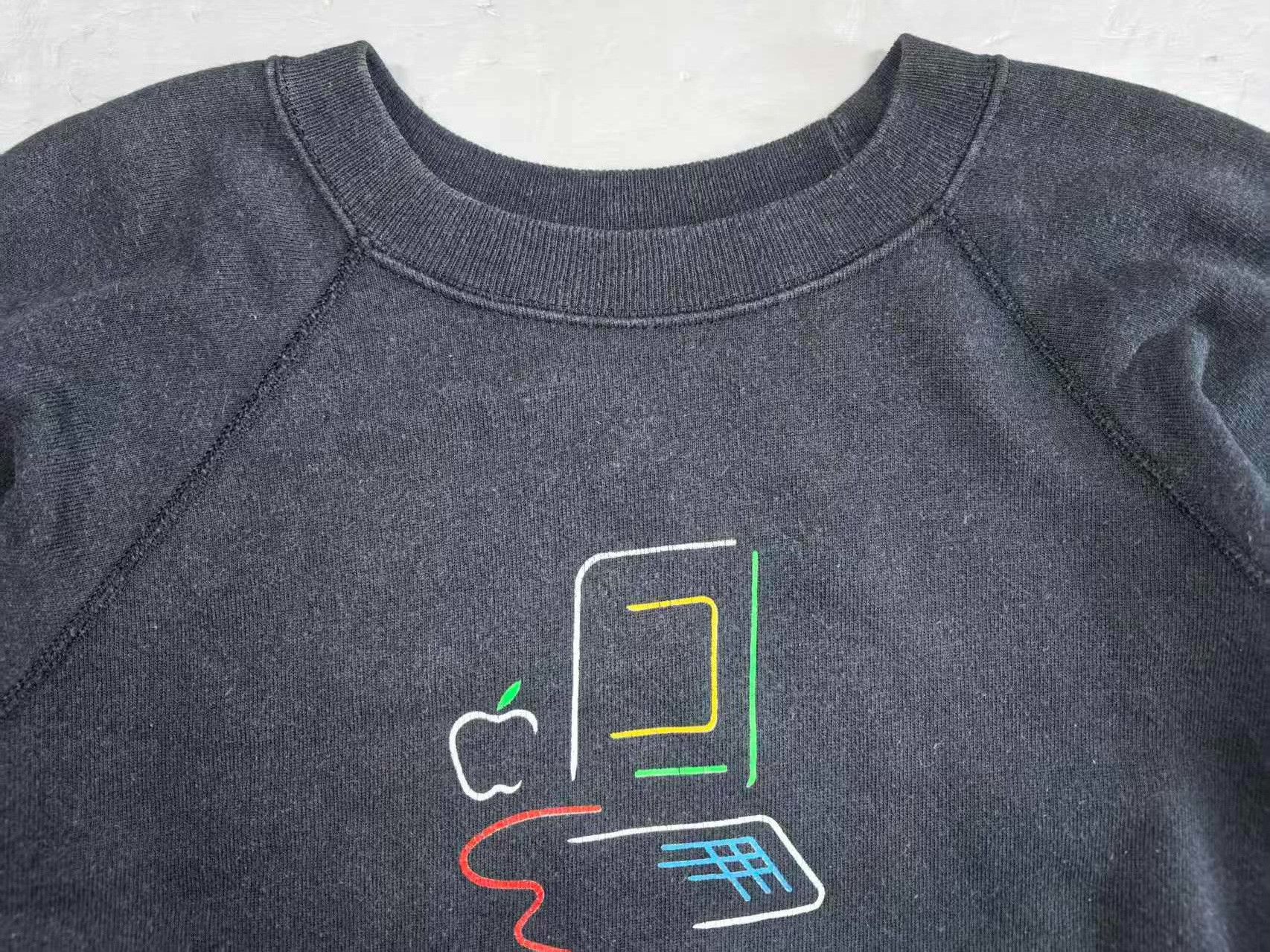 Vintage 1990s Hanes Apple University Singapore Sweater Size US M / EU 48-50 / 2 - 4 Thumbnail