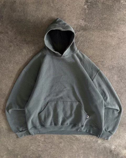Vintage Vintage 00s Russell Athletic Boxy Hoodie Size US XL / EU 56 / 4 - 2 Thumbnail