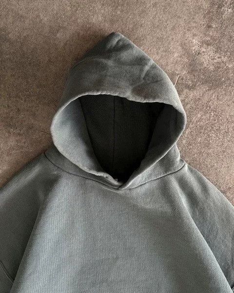Vintage Vintage 00s Russell Athletic Boxy Hoodie Size US XL / EU 56 / 4 - 3 Thumbnail