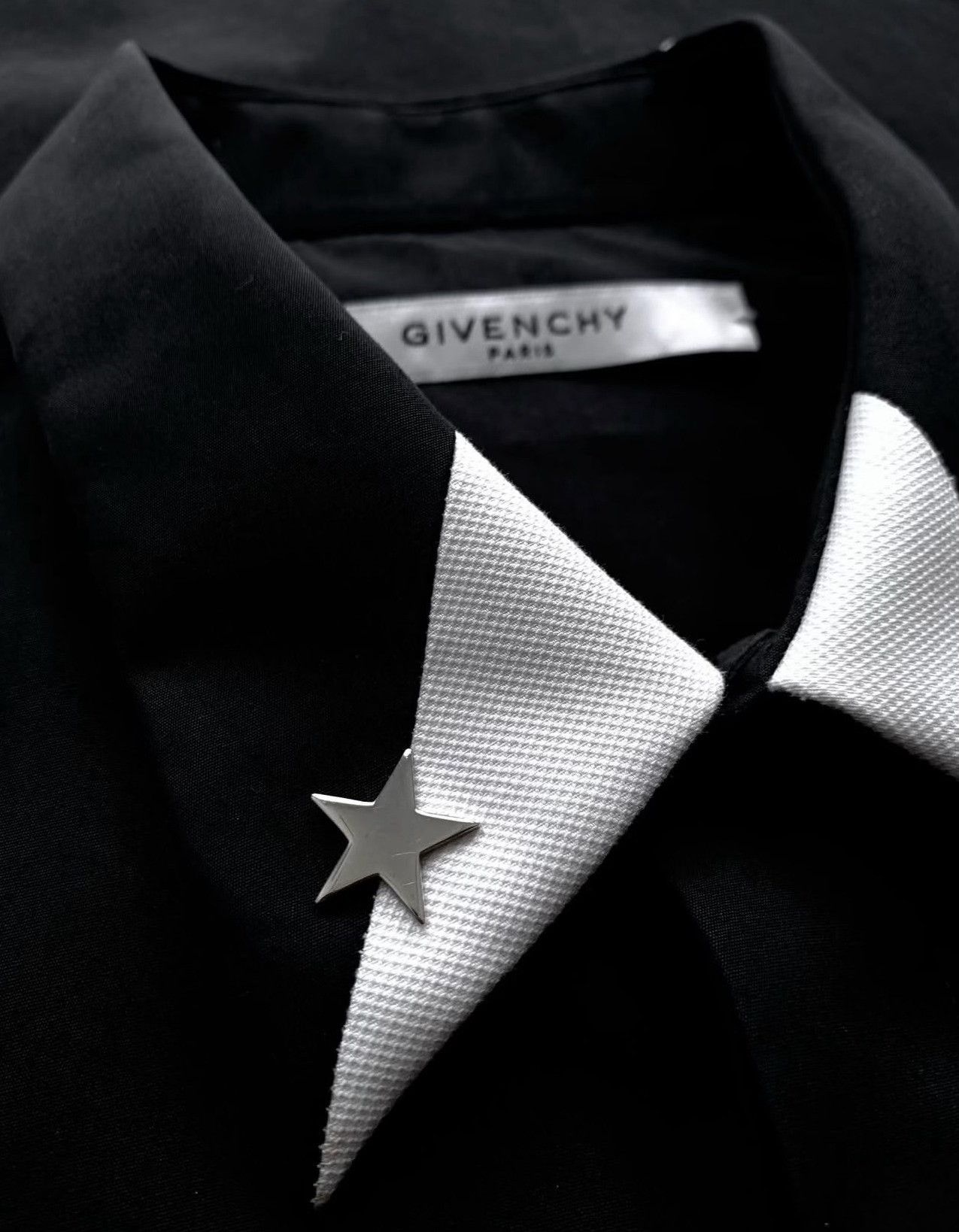 Vintage Vintage Givenchy SS16 Black Star Shirt Size US M / EU 48-50 / 2 - 3 Thumbnail