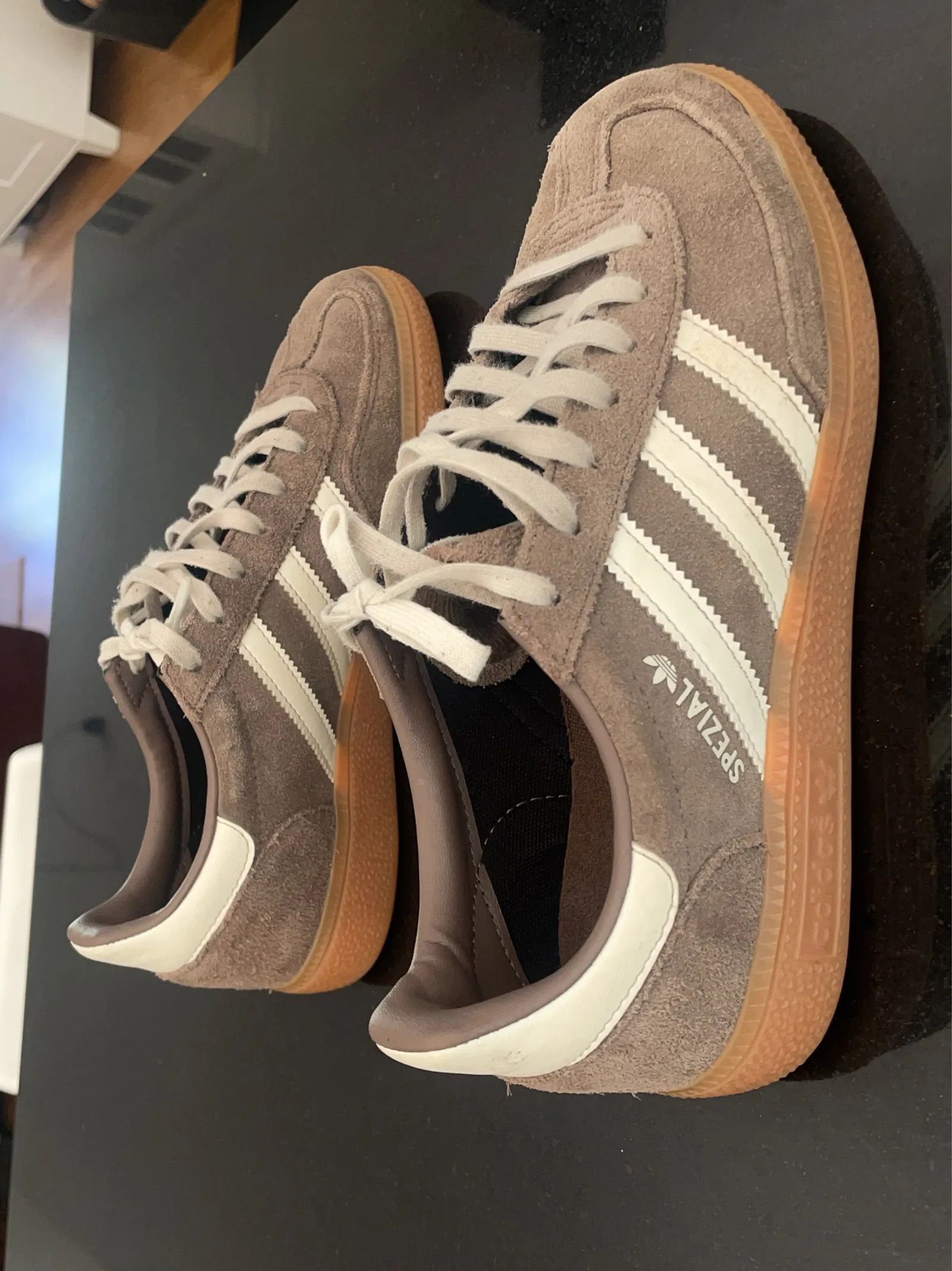 Adidas Adidas Adidas Spezial Sneakers Size US 6 / EU 39 - 2 Thumbnail