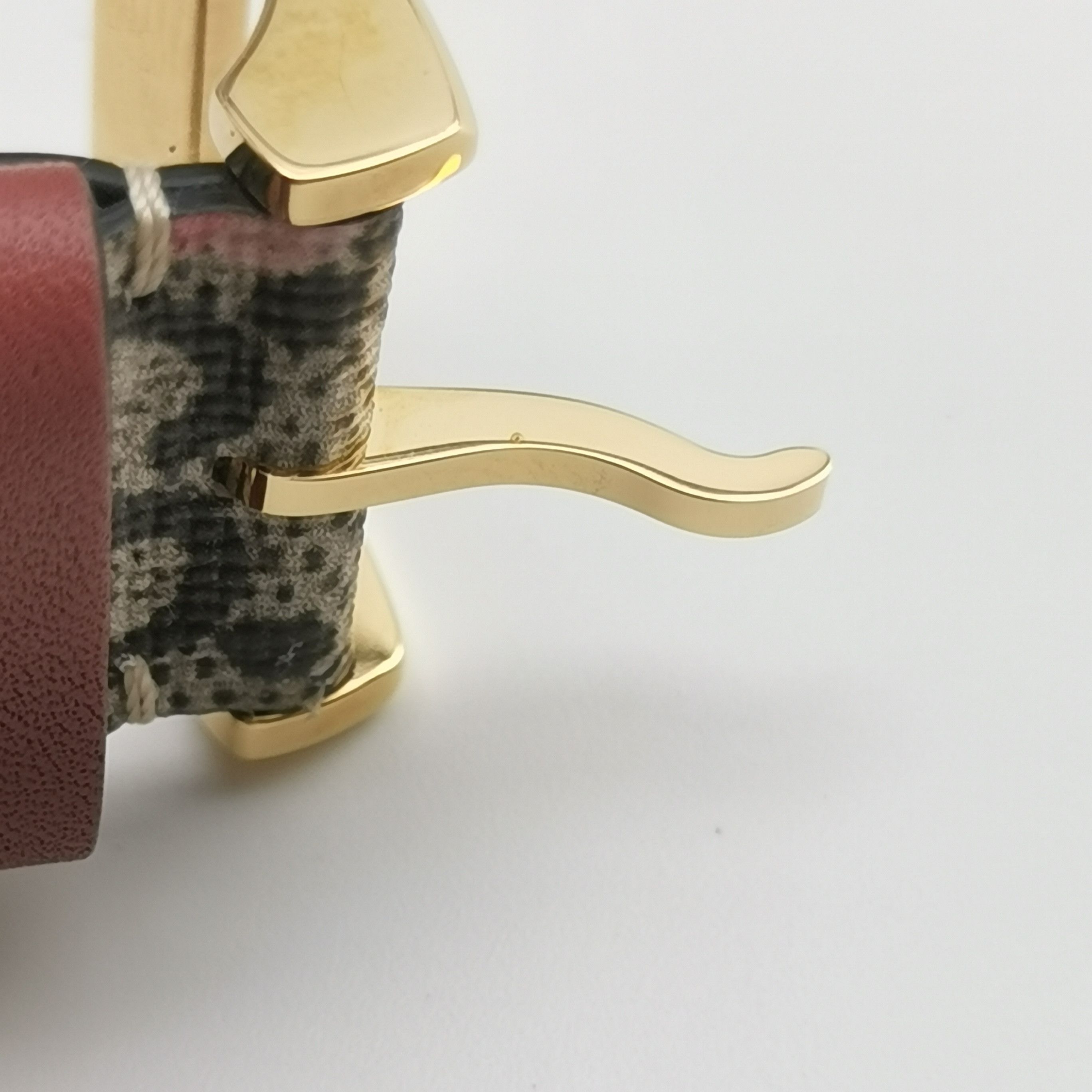 Gucci Gucci Women os Watches Size ONE SIZE - 14 Thumbnail