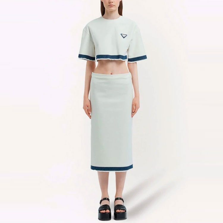 Prada Prada Logo Patch Crop Top Size 36 Size XS / US 0-2 / IT 36-38 - 7 Thumbnail