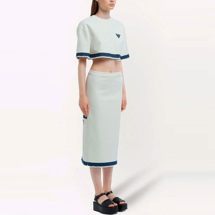 Prada Prada Logo Patch Crop Top Size 36 Size XS / US 0-2 / IT 36-38 - 9 Thumbnail