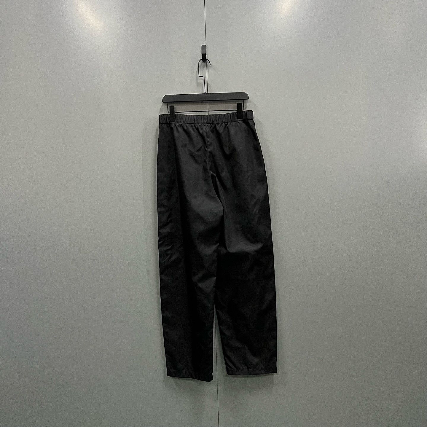 Prada Prada Triangle Logo Nylon Casual Pants Size 26 Size US 26 / EU 42 - 2 Thumbnail