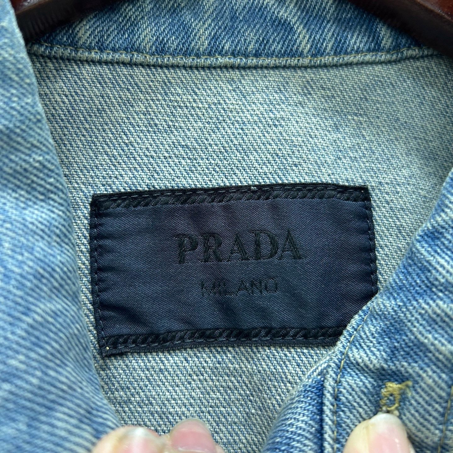 Prada Prada Logo Patch Denim Shirt Size S Size US S / EU 44-46 / 1 - 3 Thumbnail