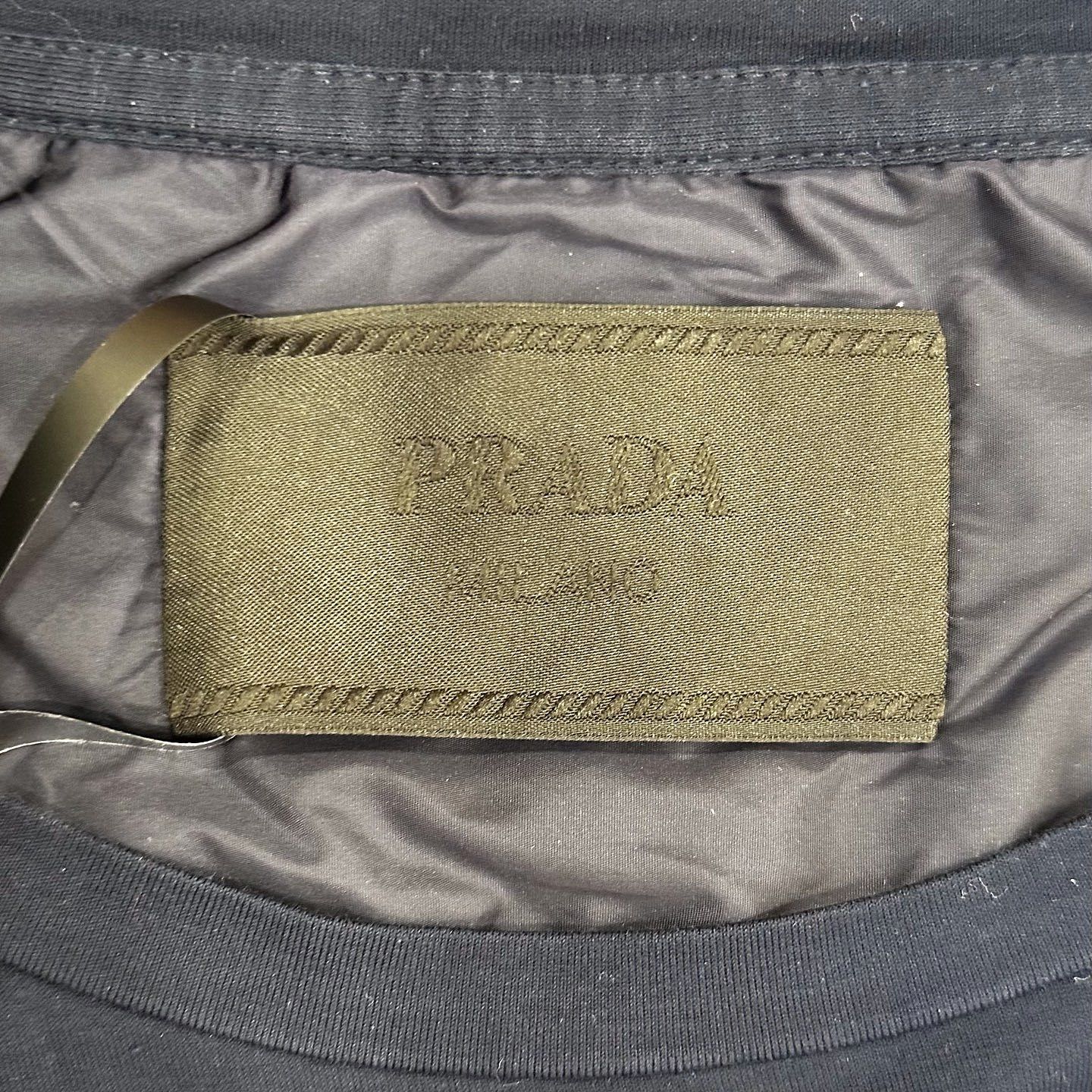 Prada Prada Pocket Logo T-Shirt Size XL Size US XL / EU 56 / 4 - 3 Thumbnail