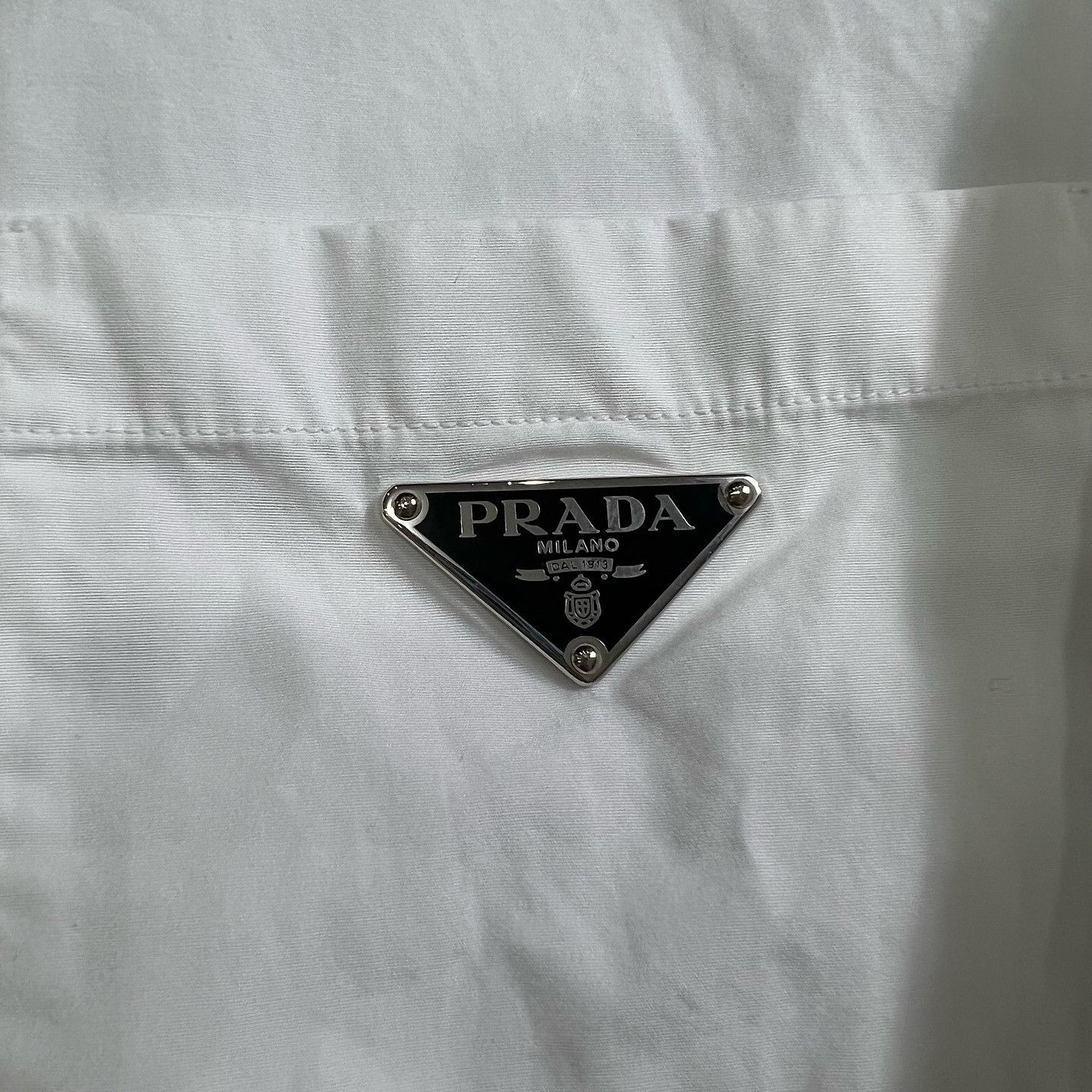Prada Prada Logo Patch Button Up Shirt White Size 40 Size S / US 4 / IT 40 - 5 Thumbnail